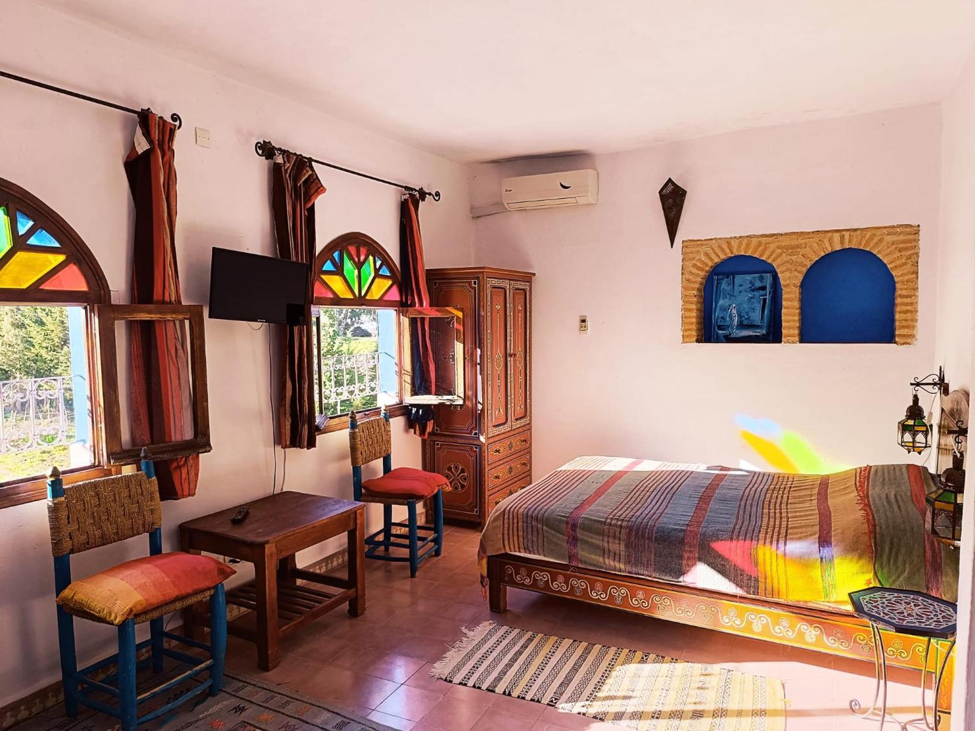 Casa Linda Hotel *